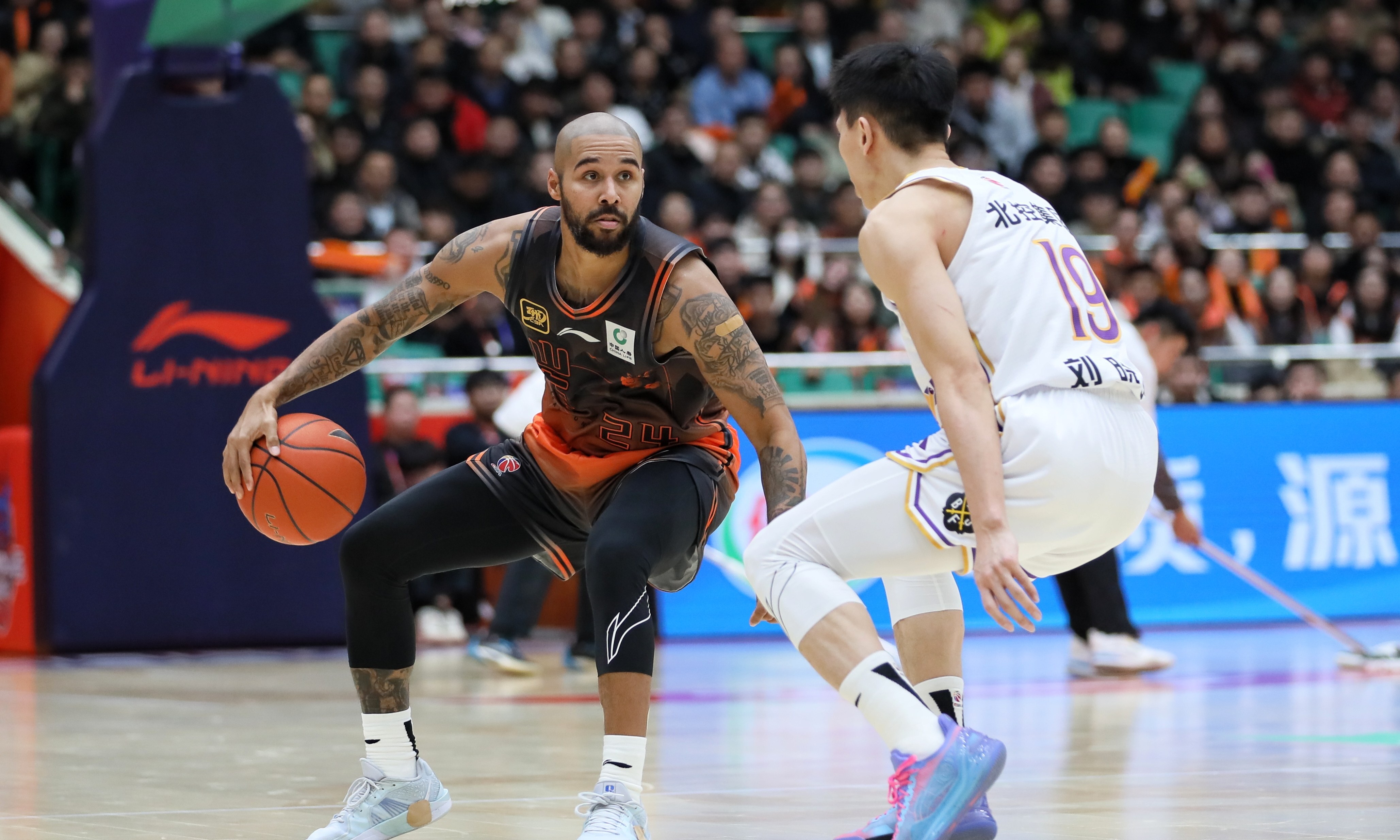 爱游戏全站 -转折点尼斯伤情更新，CBA常规赛今晚攻防权衡，媒体盛赞，赛季目标并未改变的简单介绍