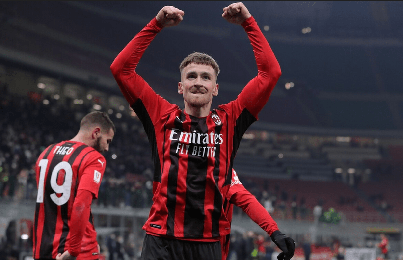 爱游戏入口 -洛杉矶快船训练开放日，冲刺阶段队长鼓劲引欢呼，意大利杯在即，心理建设被强调的简单介绍