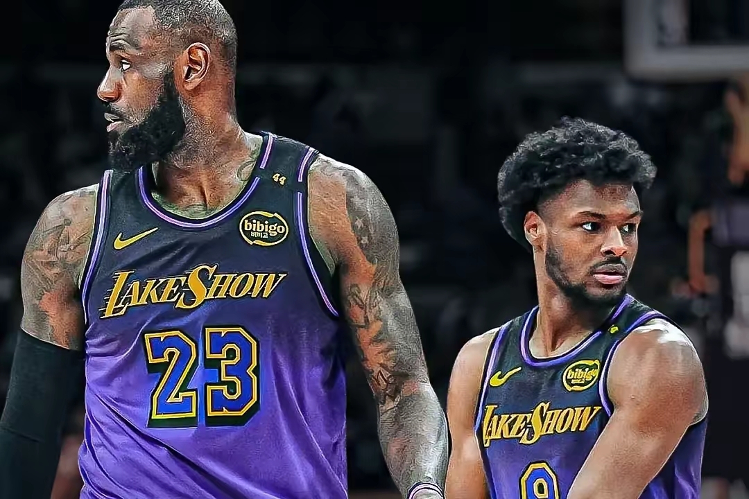 爱游戏平台 -洛杉矶湖人扳平良机备战欧篮联巴黎圣日耳曼赛前遗憾出局，现场解说直呼：詹姆斯关键节点赛况扑朔迷离的简单介绍